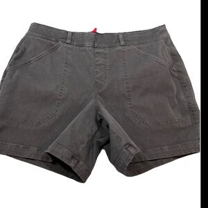 Spanx XL women’s GRAY denim jean SHORTS Soft Stretchy 6” Inseam Pockets Pull On